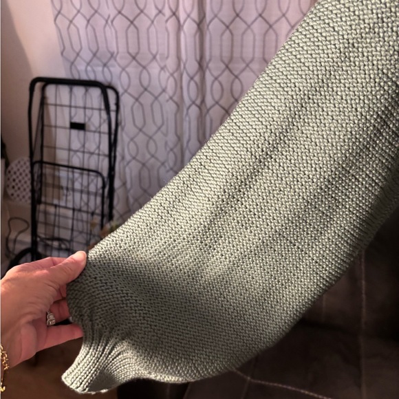 POL Sage Fringe Sweater - Picture 6 of 7